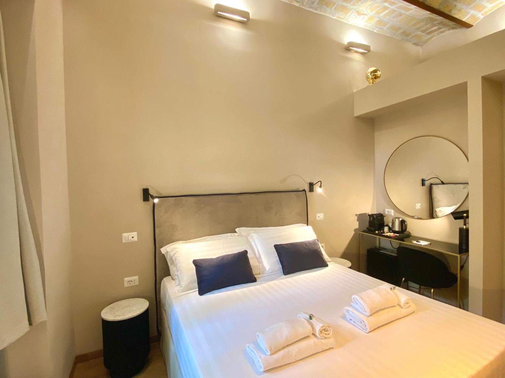 Queen Of Rome Luxury Rooms Dış mekan fotoğraf