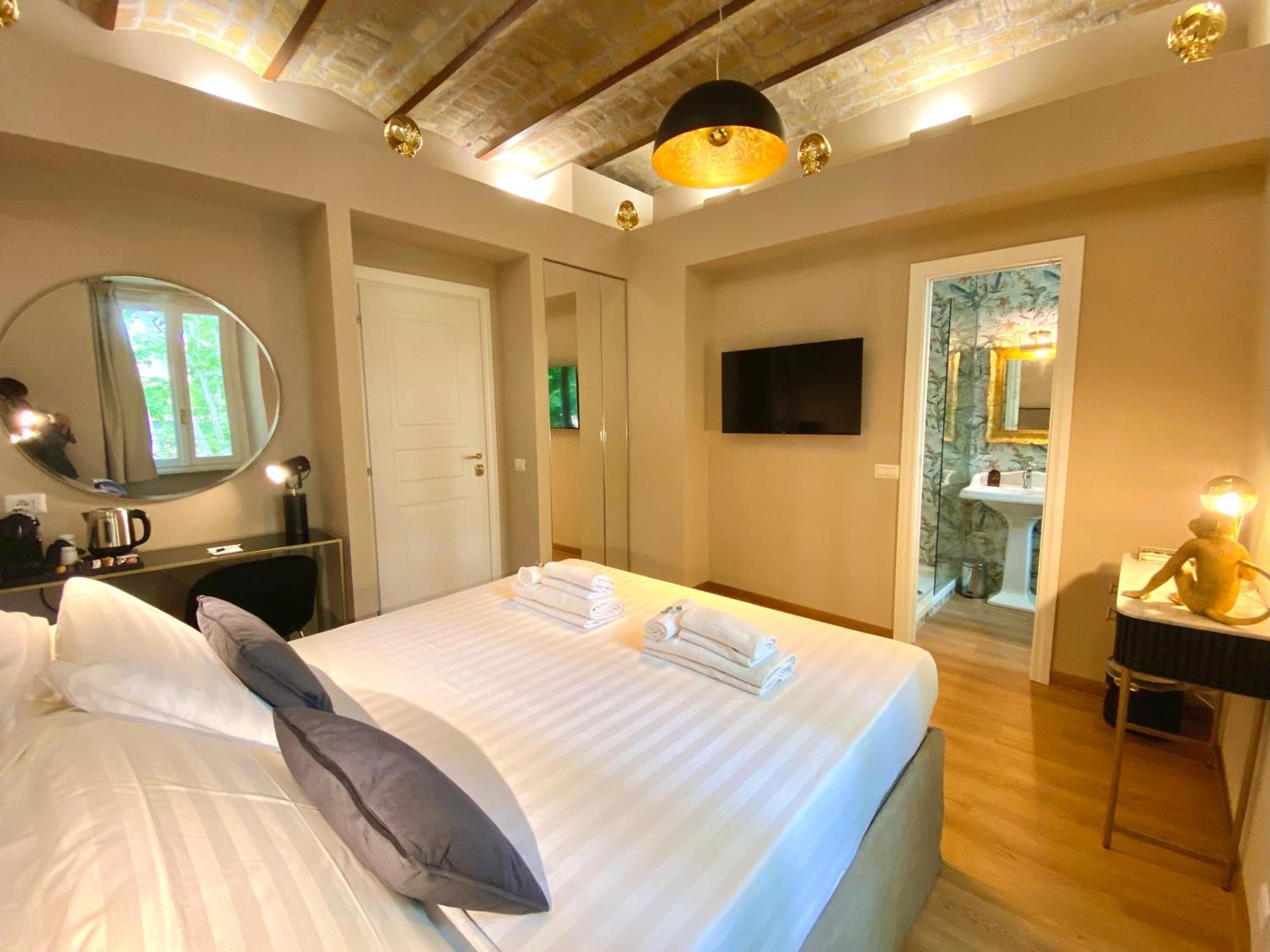Queen Of Rome Luxury Rooms Dış mekan fotoğraf