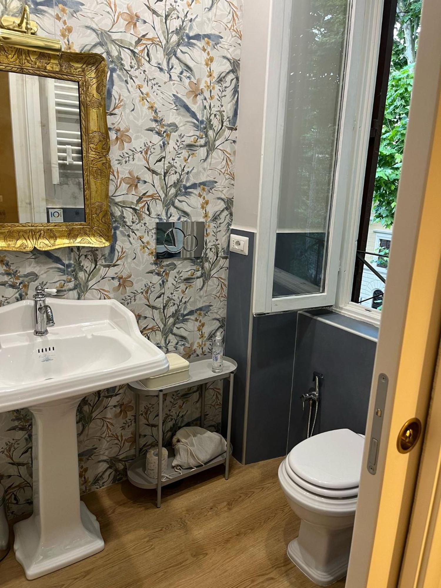 Queen Of Rome Luxury Rooms Dış mekan fotoğraf